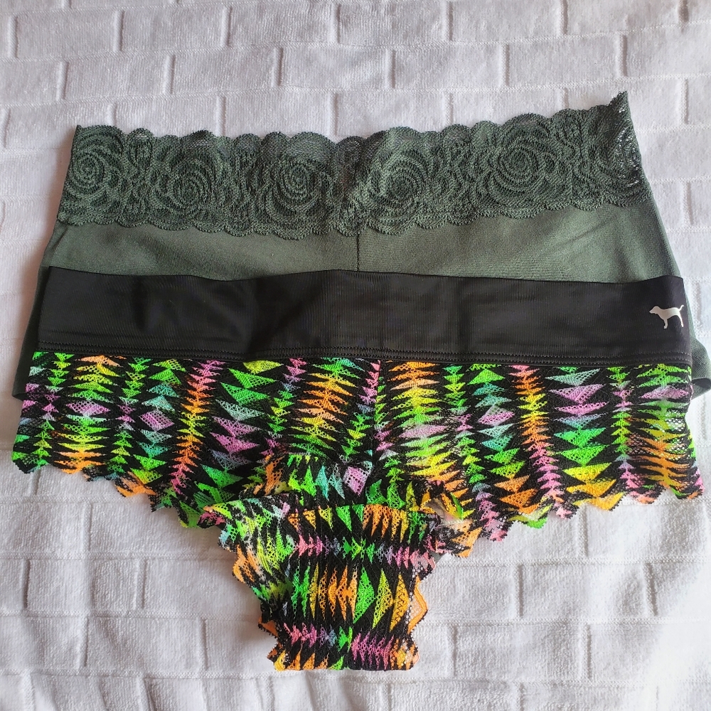 NWT VS Pink Panties Bundle (2) Size S